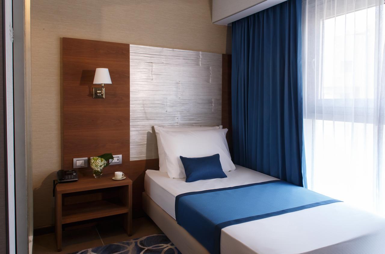Medi Terre Boutique Hotel - By Saida Hotels Netanja Zimmer foto