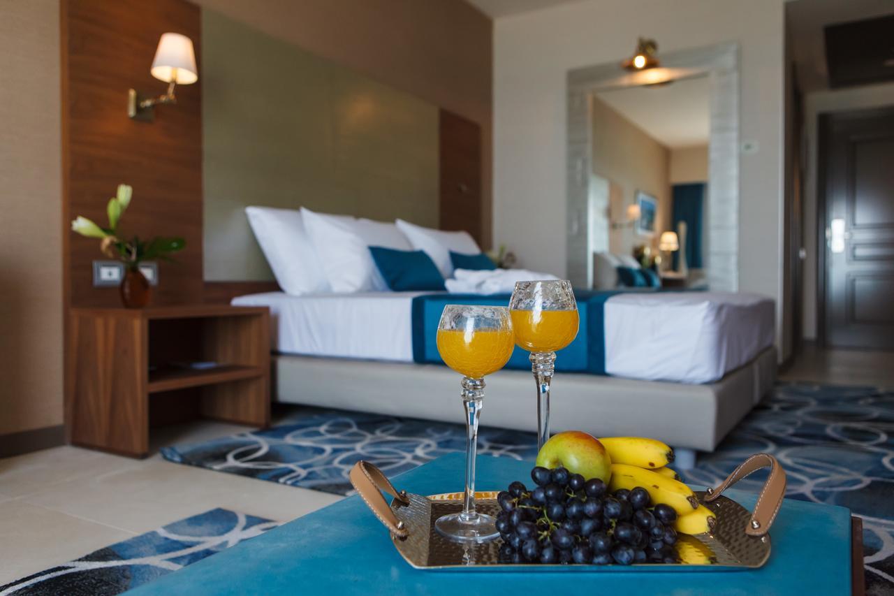 Medi Terre Boutique Hotel - By Saida Hotels Netanja Exterior foto